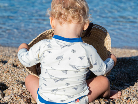 Protégez vos bébés dès l'arrivée des beaux jours avec un t-shirt anti-UV